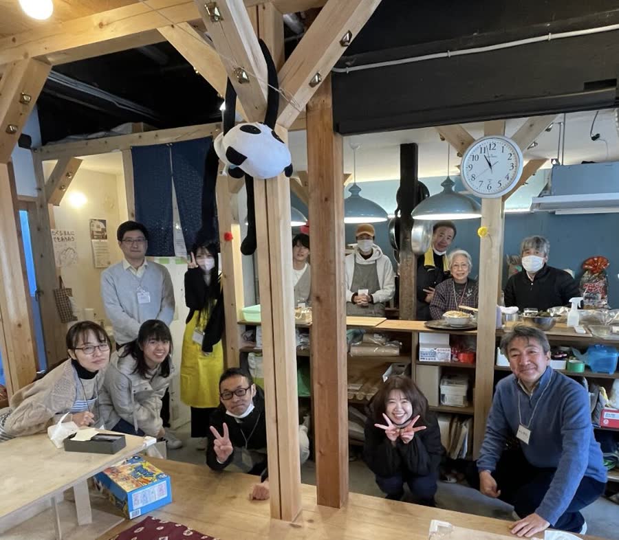 永和町ベースに集まったメンバーとボランティアのみなさん