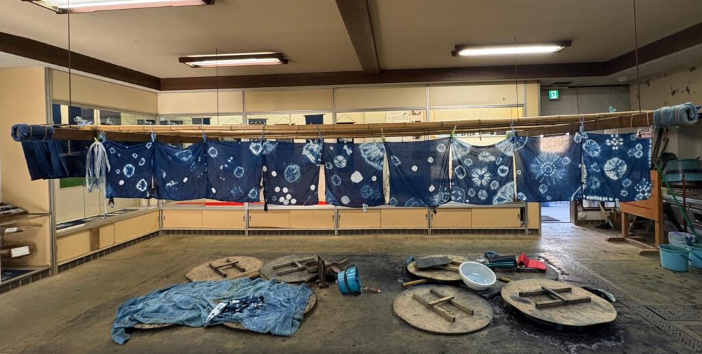 Living in Peace_おでかけリップ_藍染体験